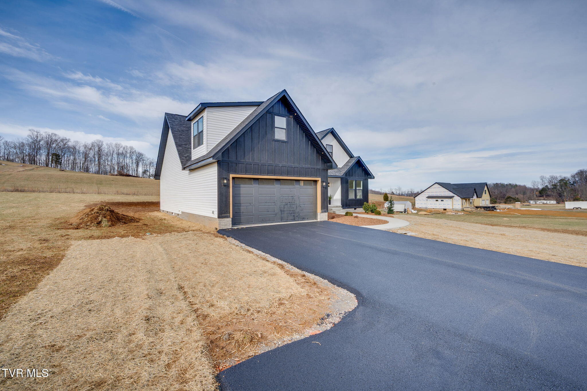1634 Powder Branch Road Johnson City, TN 37601 - Photo 9 of 43 002