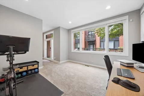 $799,900 | 2318 West Wolfram Street, Chicago, IL 60618
