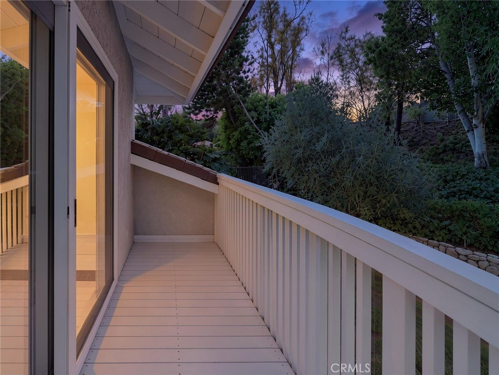 9881 Foxrun Road North Tustin, CA 92705 - Photo 6 of 23 Gallery Image 6