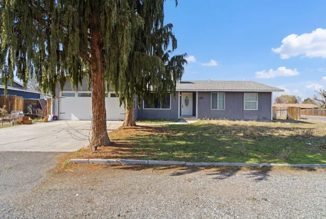 $368,800 | 3805 West Ella Street, Pasco, WA 99301