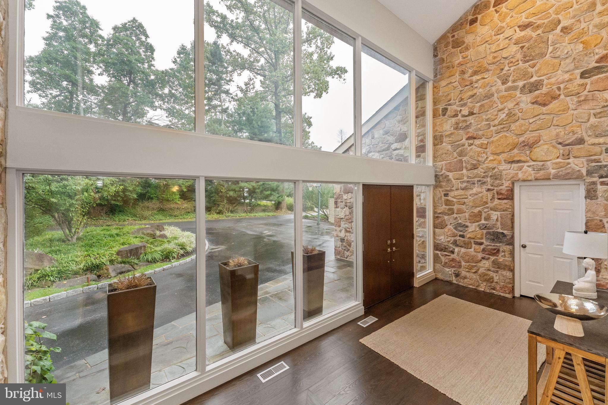 925 Stoke Road Villanova, PA 19085 - Photo 2 of 40