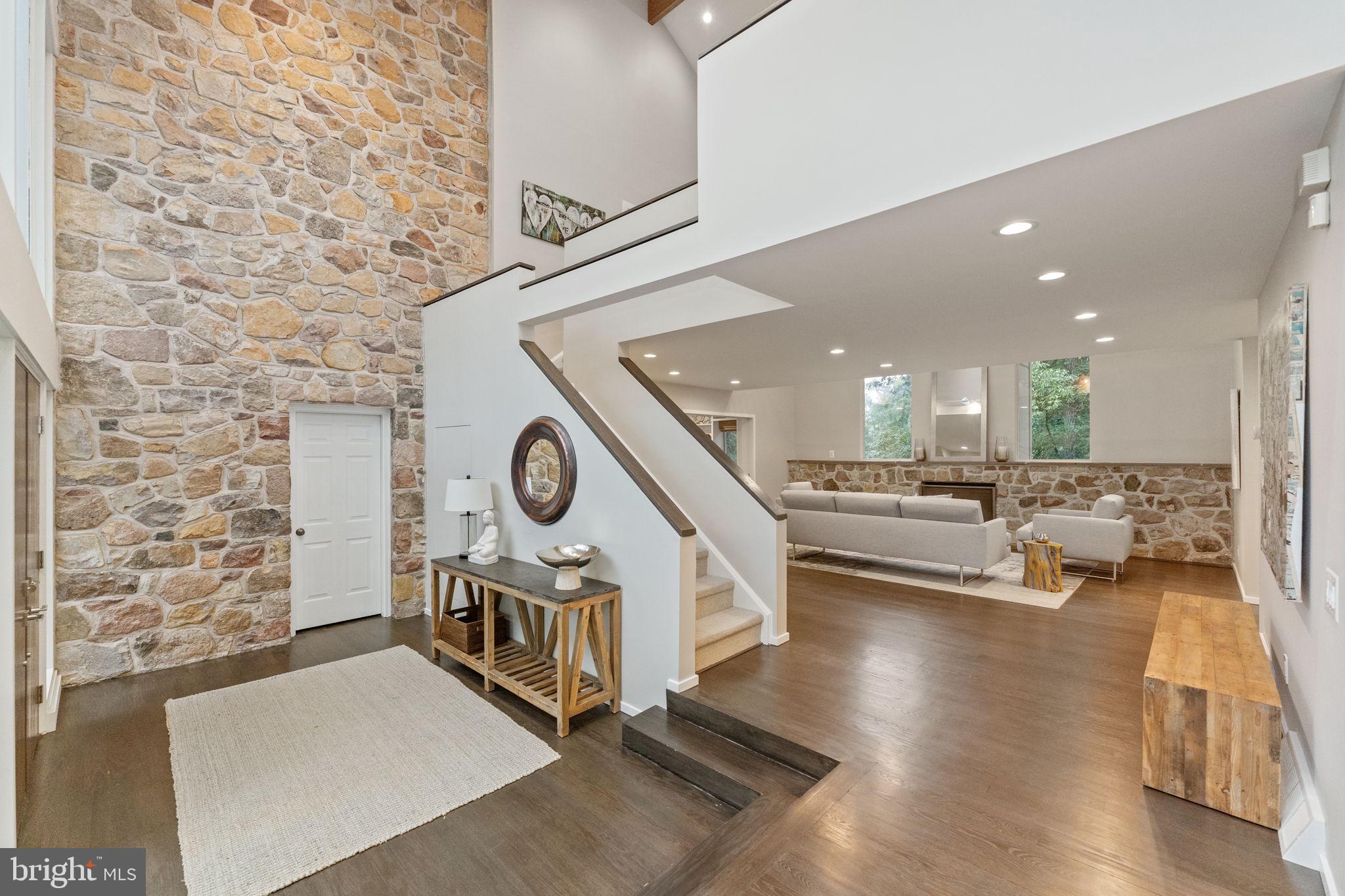 925 Stoke Road Villanova, PA 19085 - Photo 3 of 40