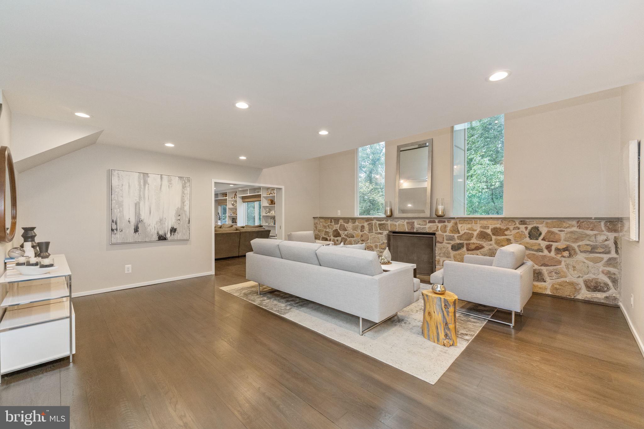 925 Stoke Road Villanova, PA 19085 - Photo 4 of 40