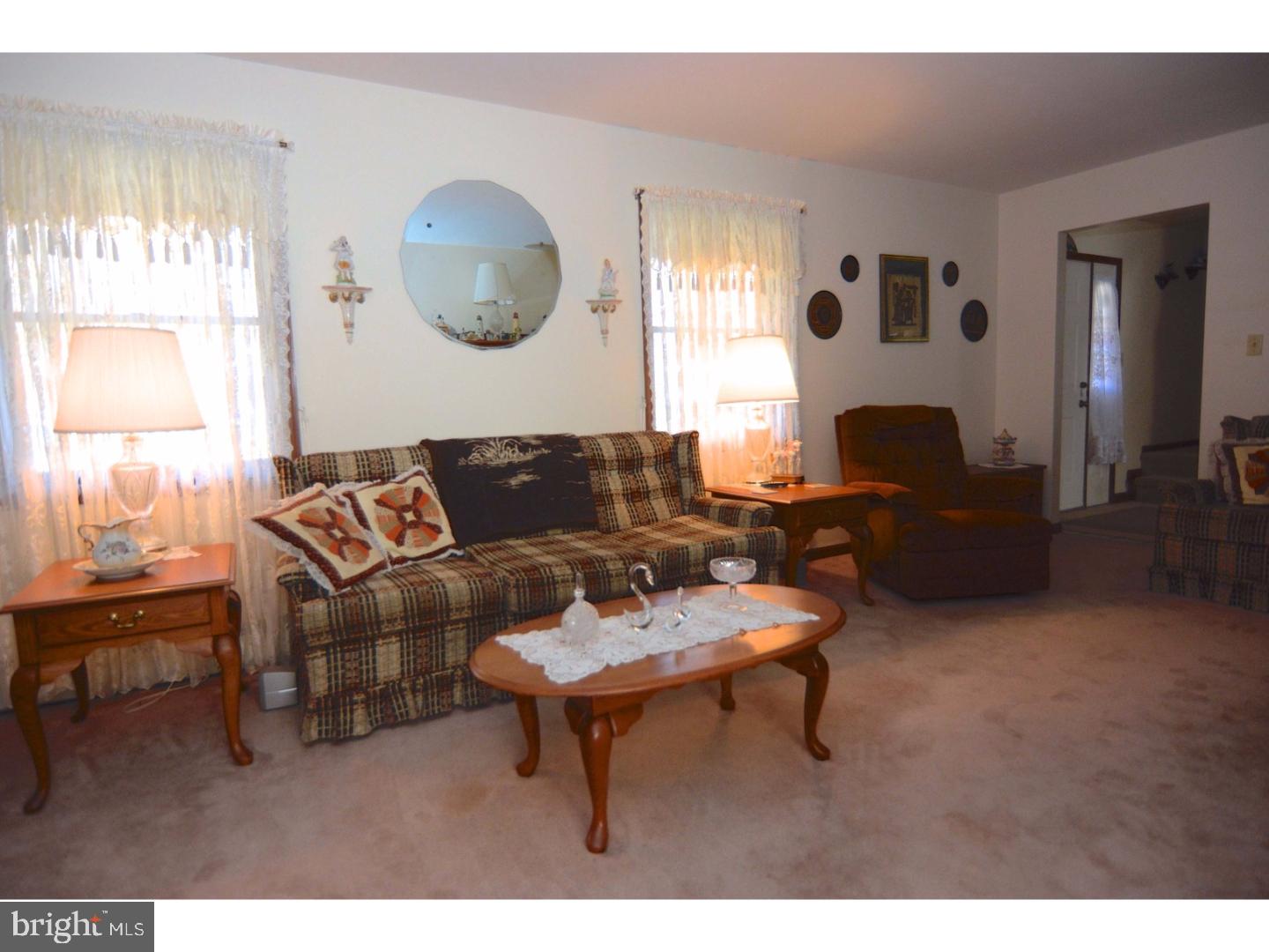 702 Texter Mountain Road Robesonia, PA 19551 - Photo 4 of 25 Gallery Image 4