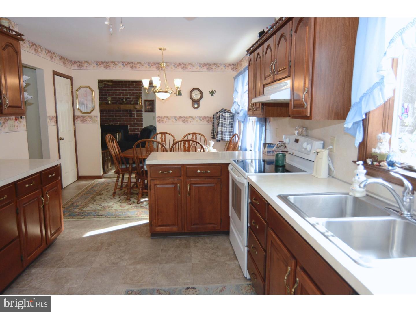 702 Texter Mountain Road Robesonia, PA 19551 - Photo 6 of 25 Gallery Image 6