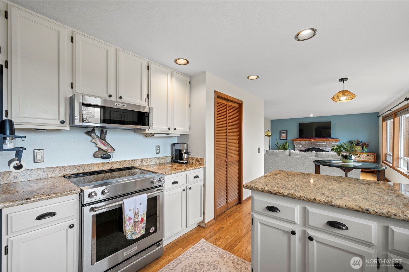10516 Vernon Road Lake Stevens, WA 98258 - Photo 12 of 34 Gallery Image 12