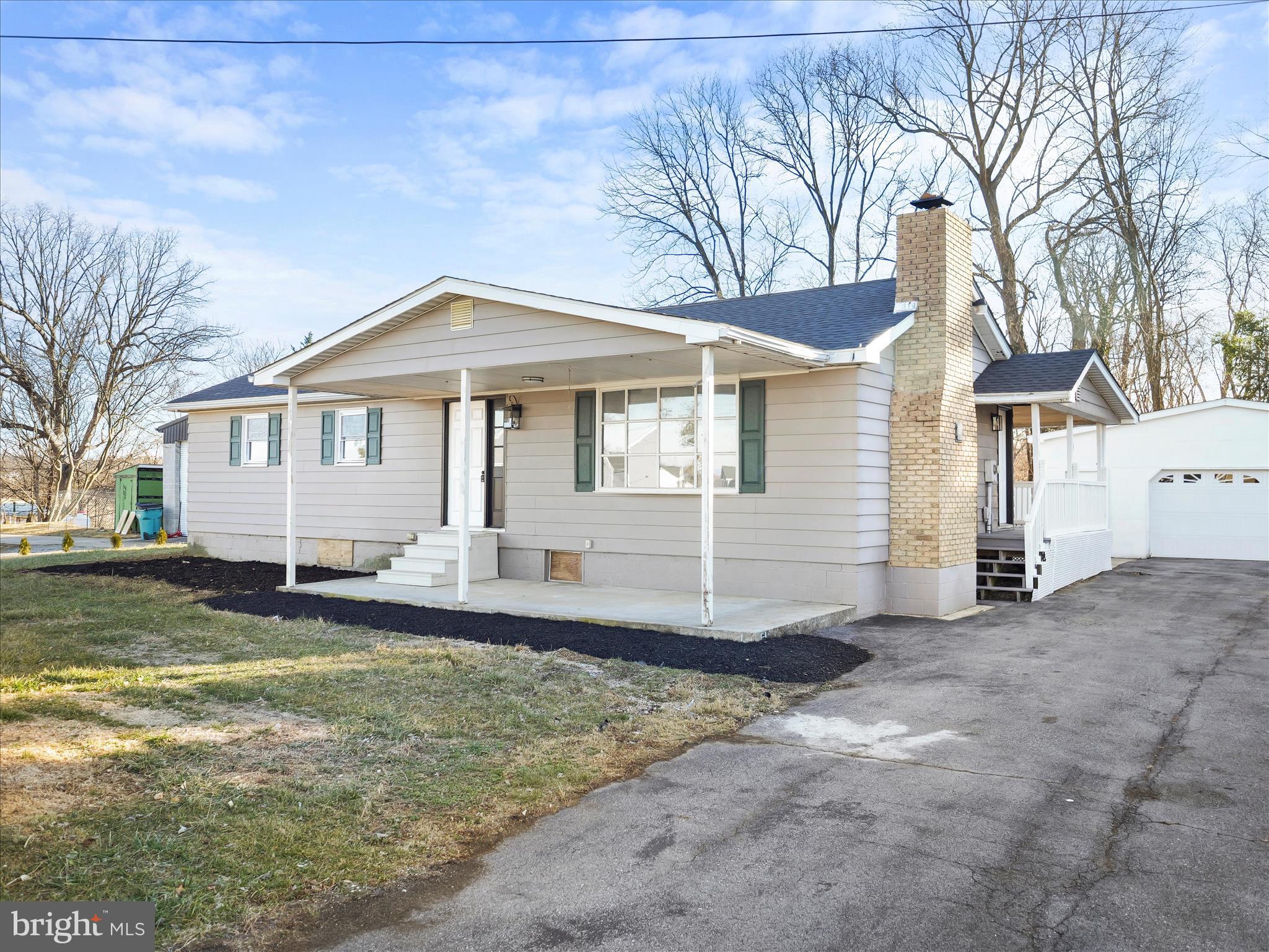 329 Emmert Road Hagerstown, MD 21740 - Photo 2 of 33