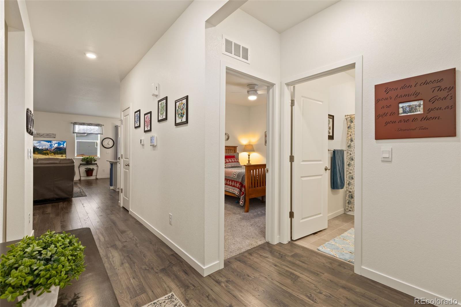 2411 Pinzgauer Street Mead, CO 80542 - Photo 3 of 27