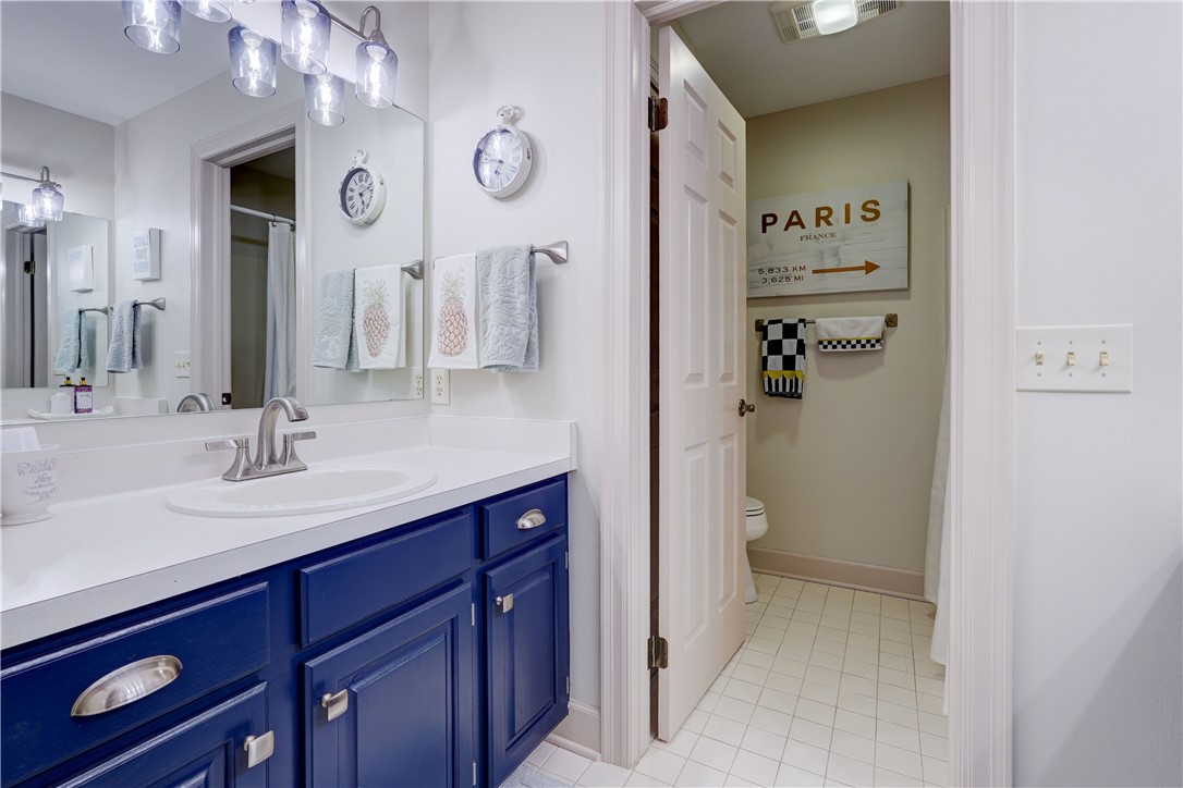 6 Quoin Crescent Victor, NY 14564 - Photo 31 of 50 WELL-DESIGNED AND RENOVATED 3RD FULL BATH WITH TIL