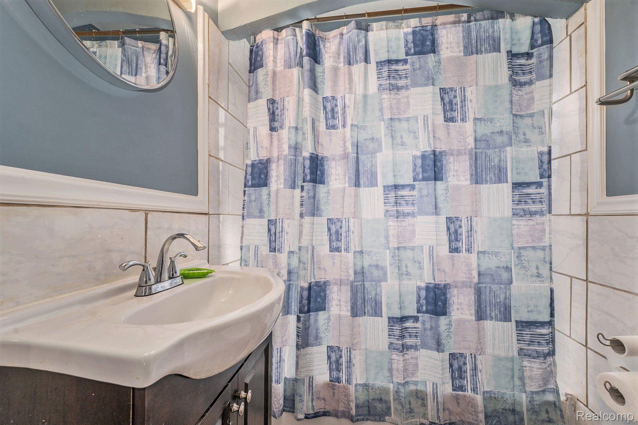 10241 Balfour Road Detroit, MI 48224 - Photo 7 of 11 Gallery Image 7