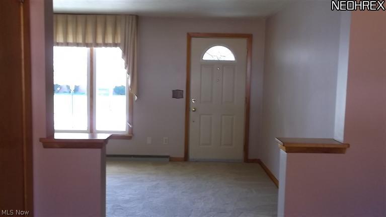 4409 8th Street Northwest Canton, OH 44708 - Photo 4 of 20 Living Room