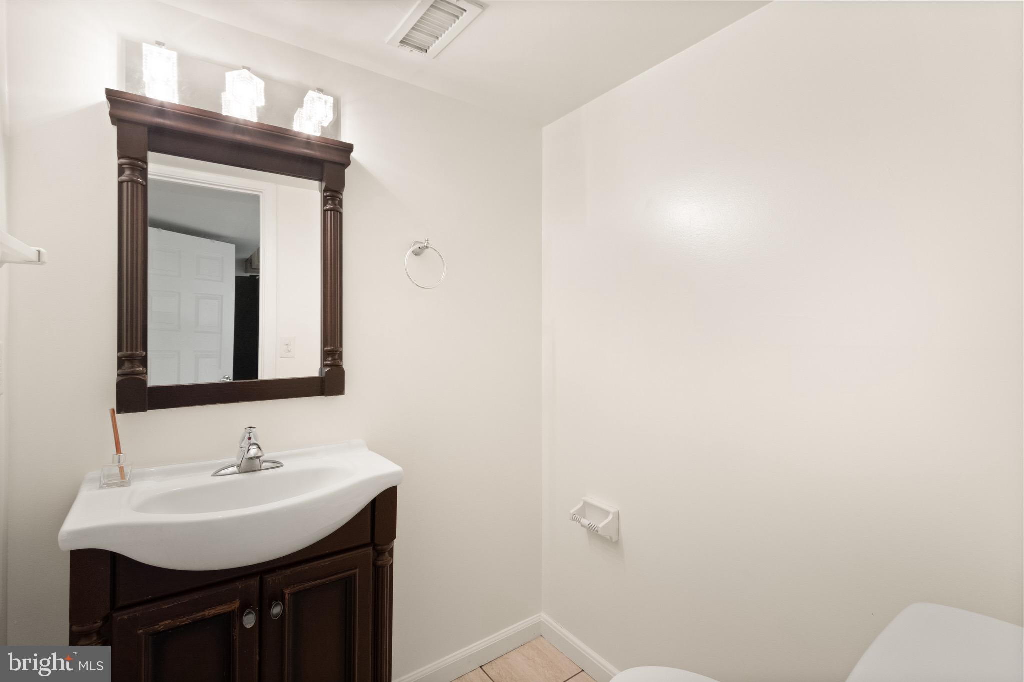 5764 Ralston Court Woodbridge, VA 22193 - Photo 12 of 49