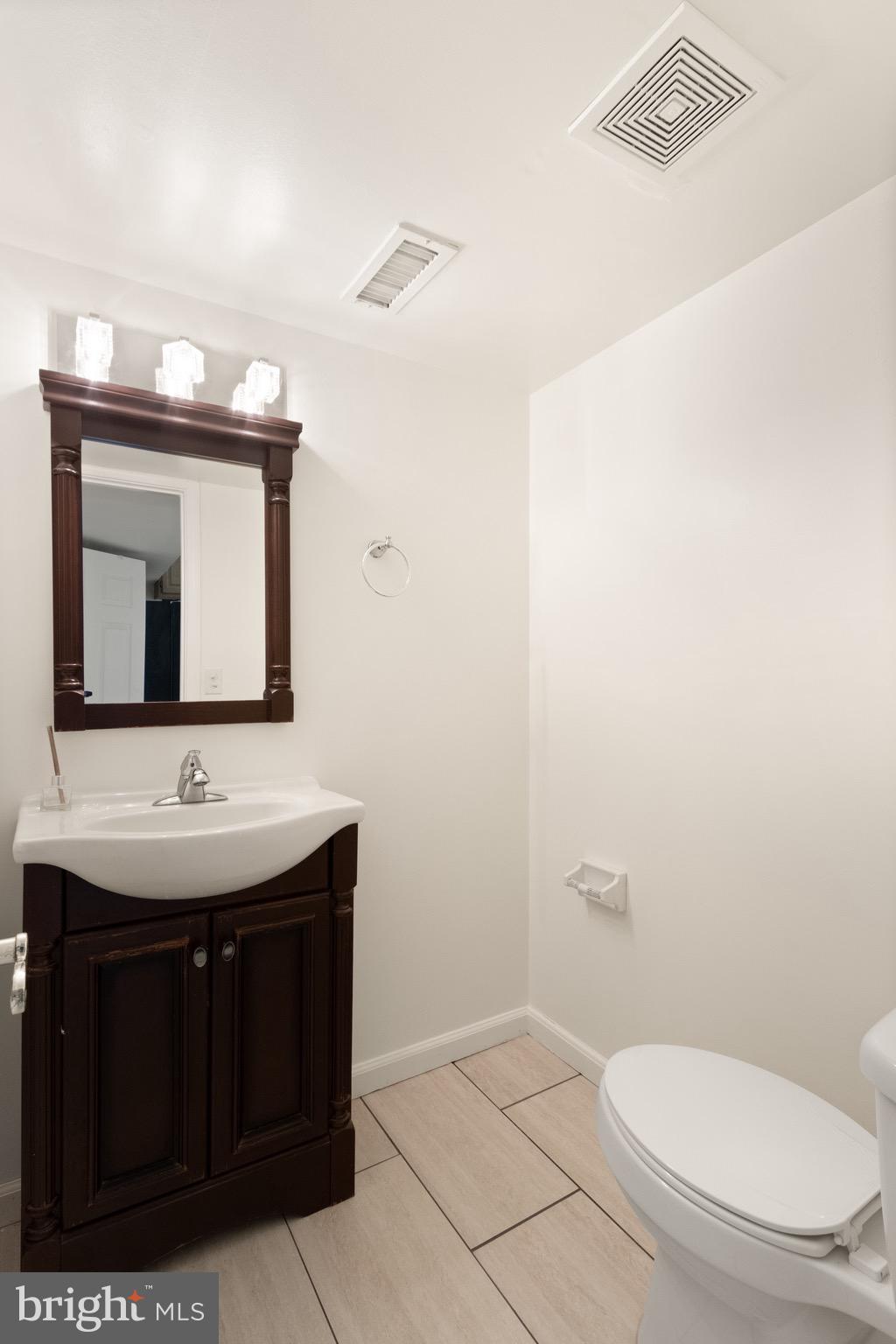 5764 Ralston Court Woodbridge, VA 22193 - Photo 13 of 49