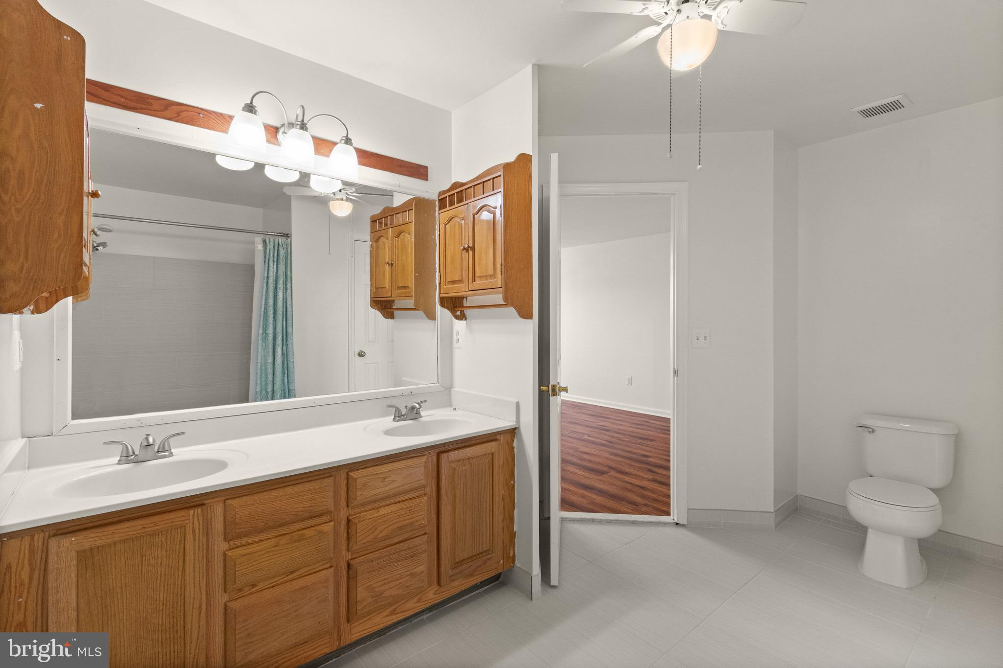 5764 Ralston Court Woodbridge, VA 22193 - Photo 26 of 49