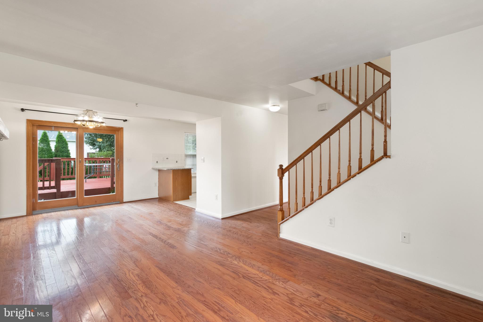 5764 Ralston Court Woodbridge, VA 22193 - Photo 5 of 49