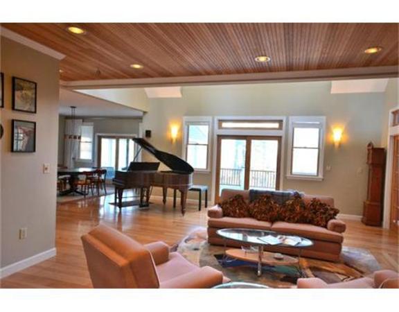 227 Argilla Road Ipswich, MA 01938 - Photo 4 of 29 Gallery Image 4