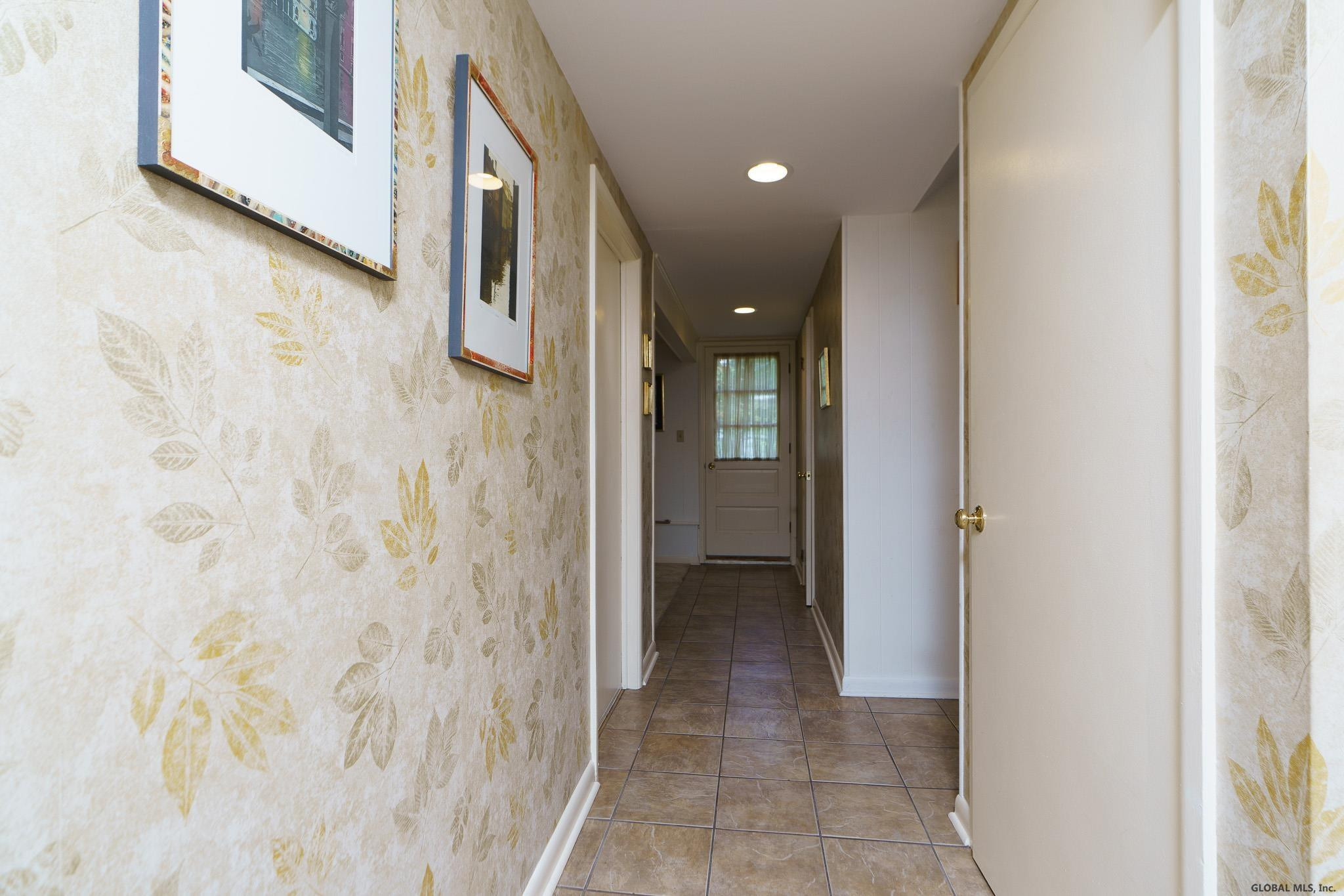 37 Preston Road Bethlehem, NY 12054 - Photo 12 of 34 Photo 13