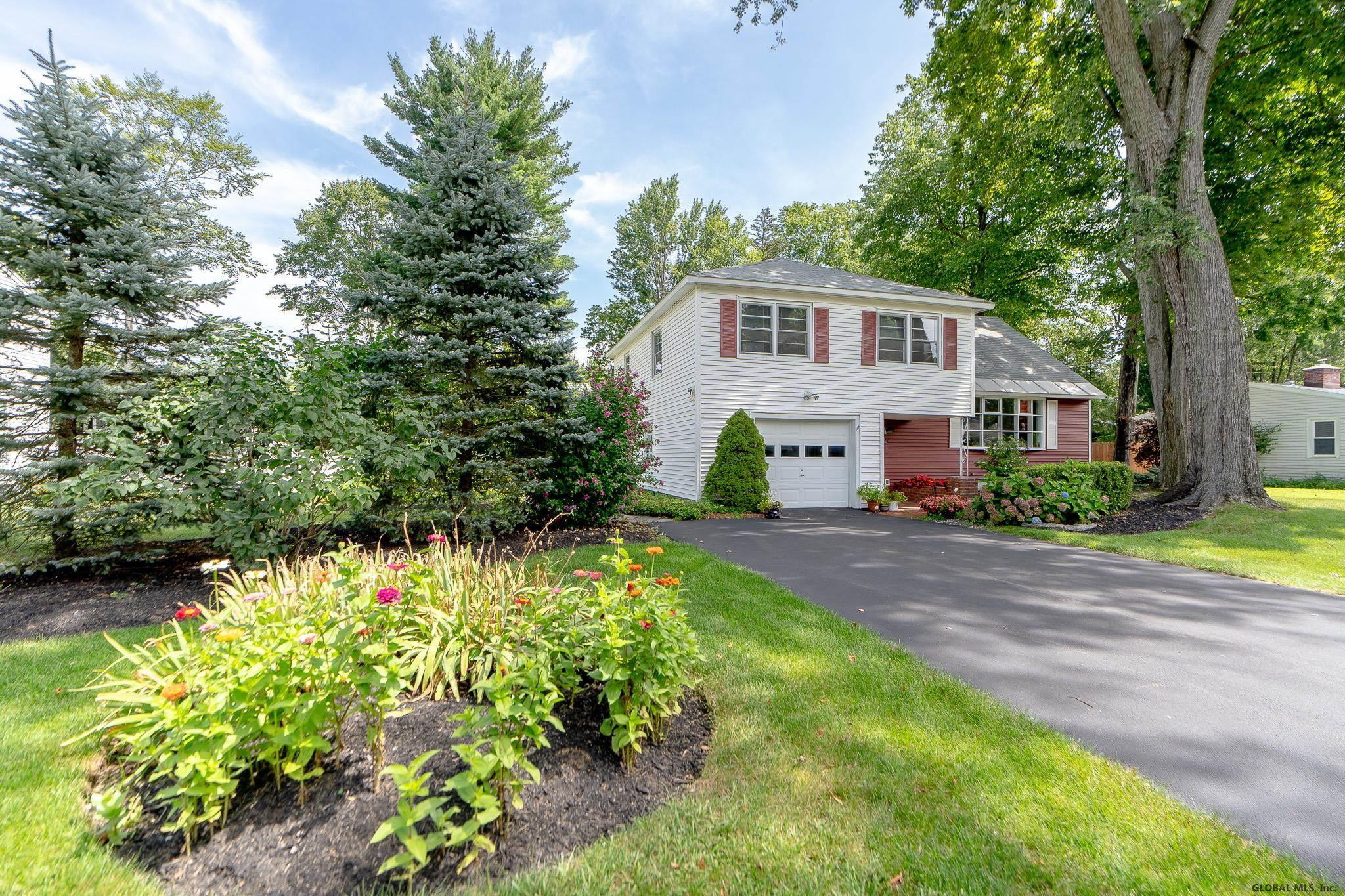 37 Preston Road Bethlehem, NY 12054 - Photo 2 of 34 Photo 2