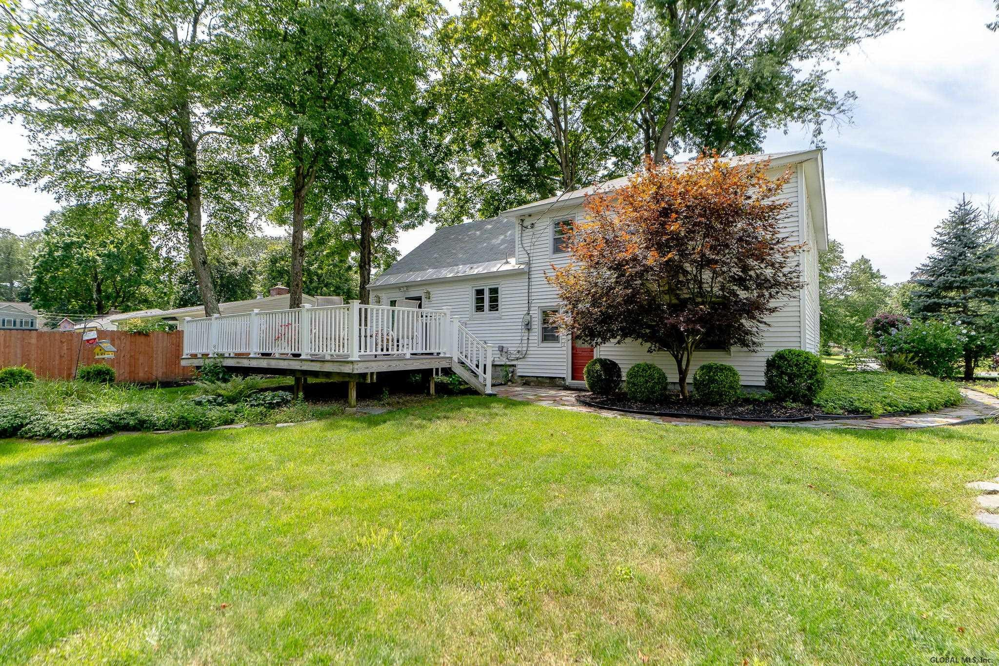 37 Preston Road Bethlehem, NY 12054 - Photo 32 of 34 Photo 33