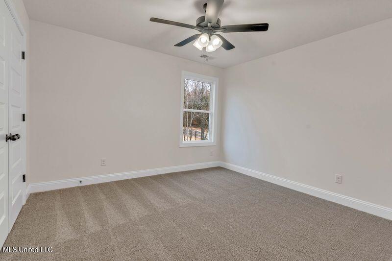 2007 College Road Southaven, MS 38672 - Photo 28 of 36 bedroom 4 upstairs