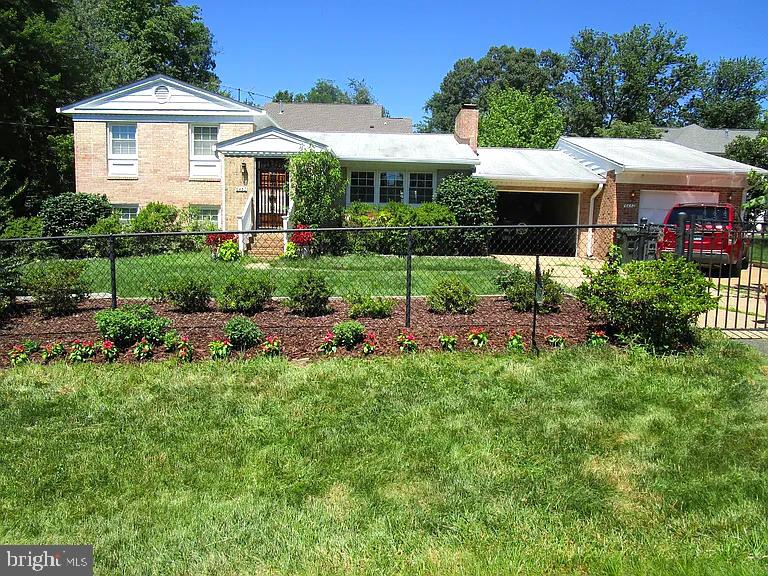 6450 Old Chesterbrook Road McLean, VA 22101 - Photo 11 of 46