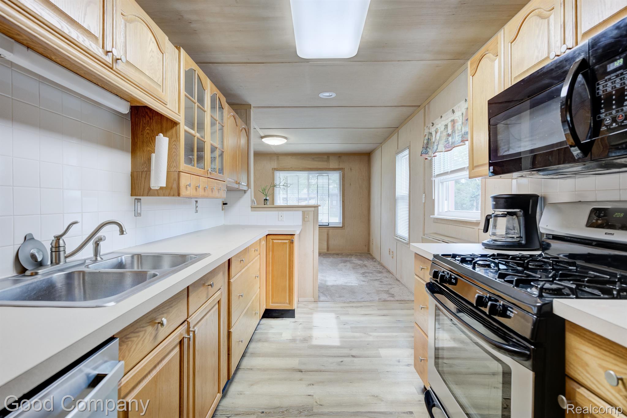 15422 Beech Daly Road Taylor, MI 48180 - Photo 9 of 26 Gallery Image 9