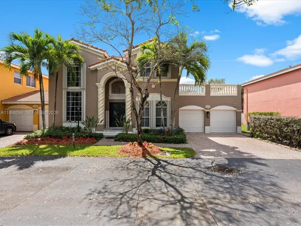 $850,000 | 10872 Northwest 51st Lane, Doral, FL 33178