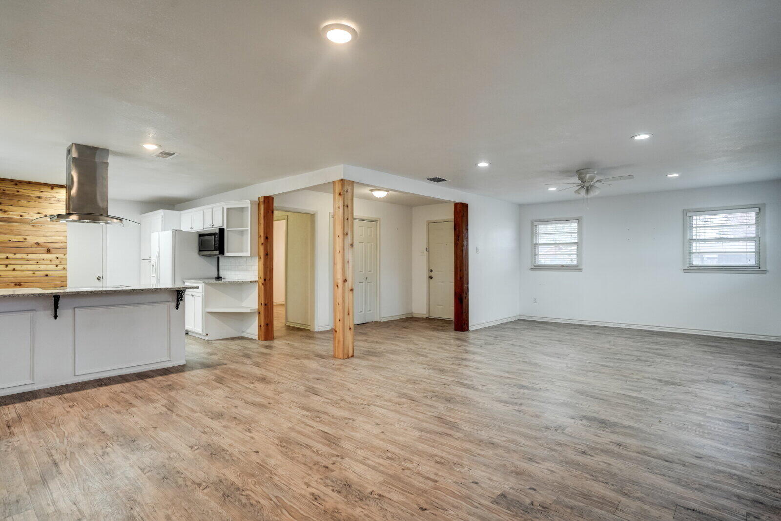 2826 54th Street Lubbock, TX 79413 - Photo 10 of 32 large (8)