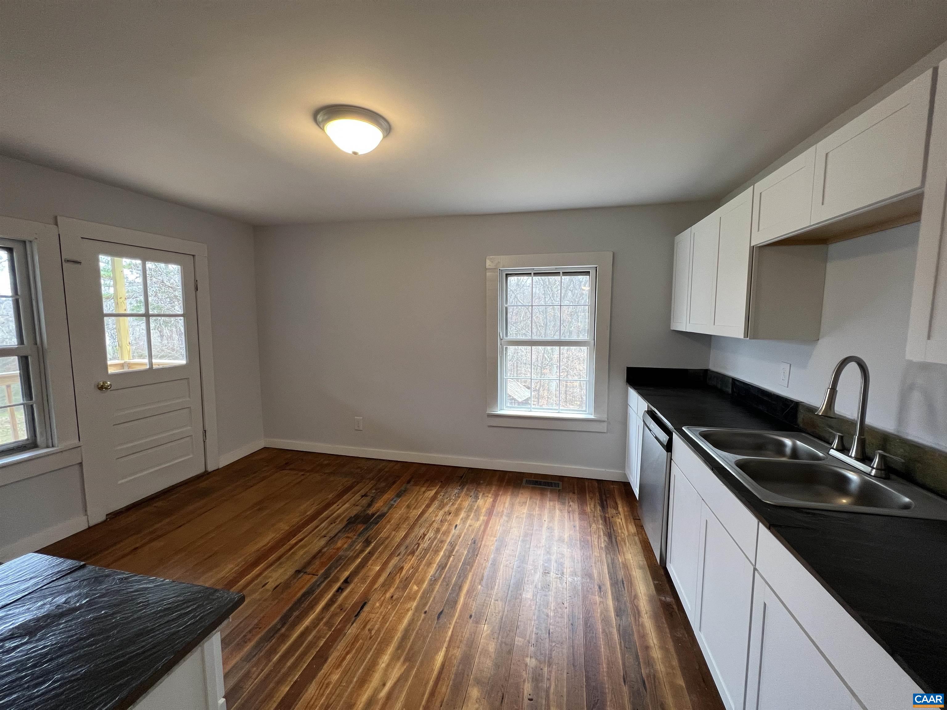 2008 Salem Road Schuyler, VA 22969 - Photo 3 of 19 Gallery Image 3