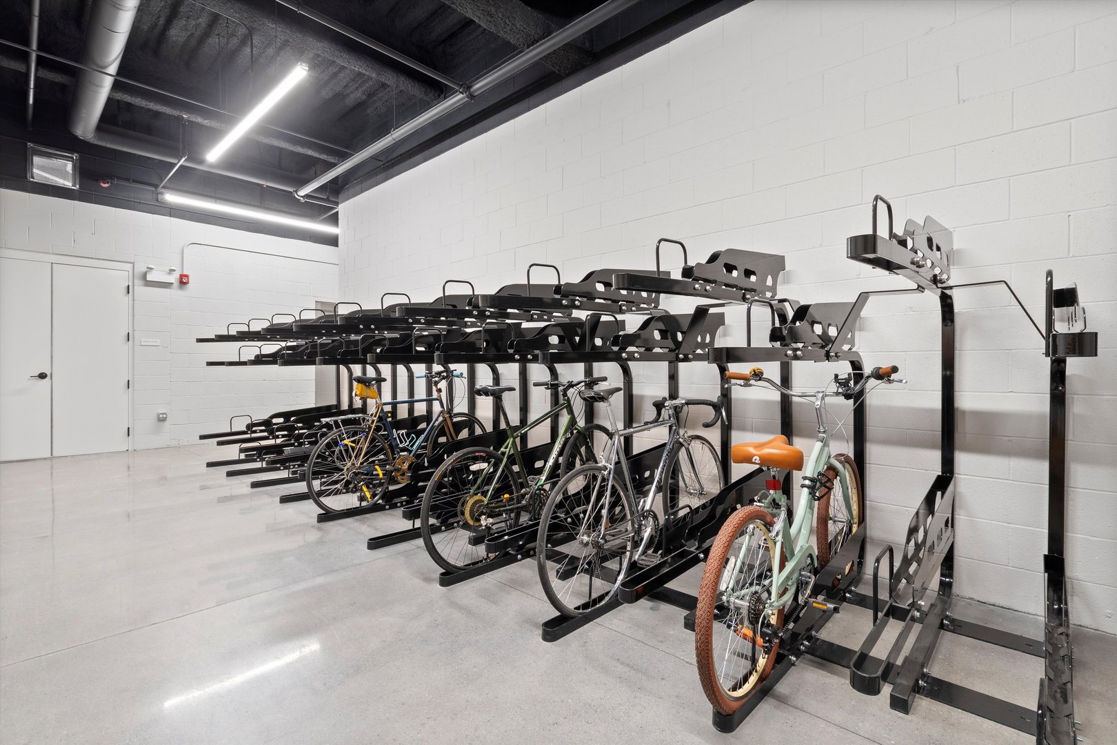 Undisclosed Address Chicago, IL 60640 - Photo 34 of 35 a view of a room with gym equipment