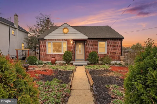 $325,000 | 630 Willow Street, Pottstown, PA 19464