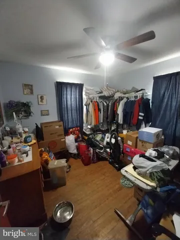 a bathroom with a tub