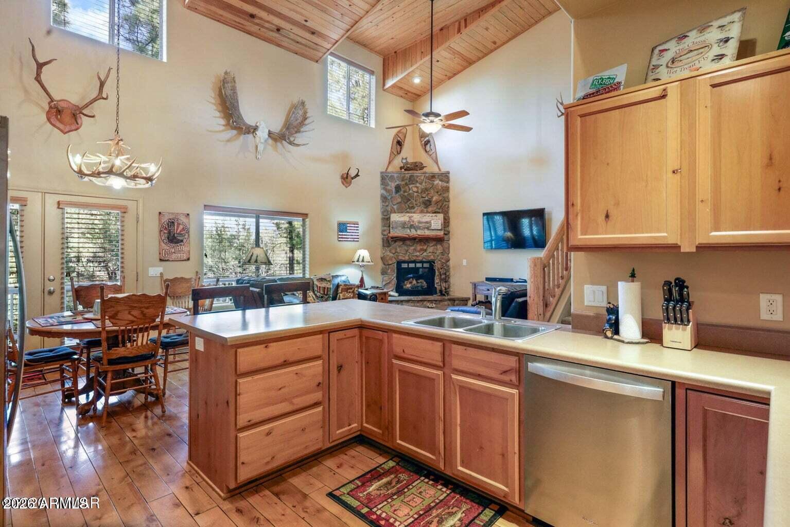 6998 Starlight Ridge Road, Unit 36 Lakeside, AZ 85929 - Photo 4 of 27 20260504022359431119000000-o