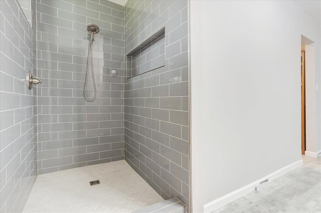 107 South Branch Street Bells, TX 75414 - Photo 16 of 40