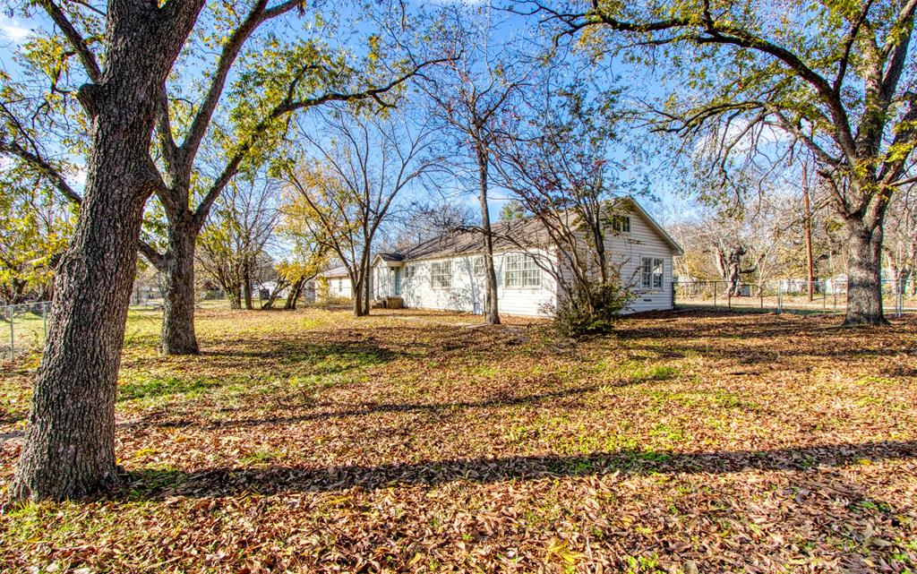 903 West 8th Street Bonham, TX 75418 - Photo 19 of 21 a view of open space with yard