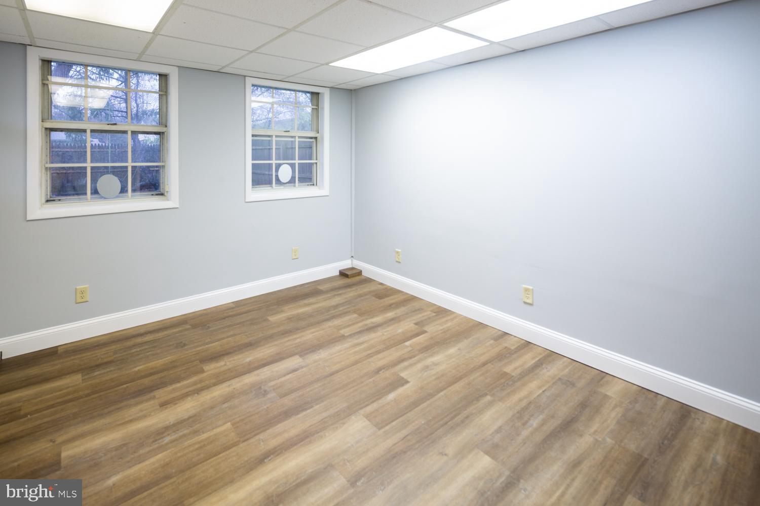 11 Carlisle Road Newark, DE 19713 - Photo 12 of 20 an empty room with windows