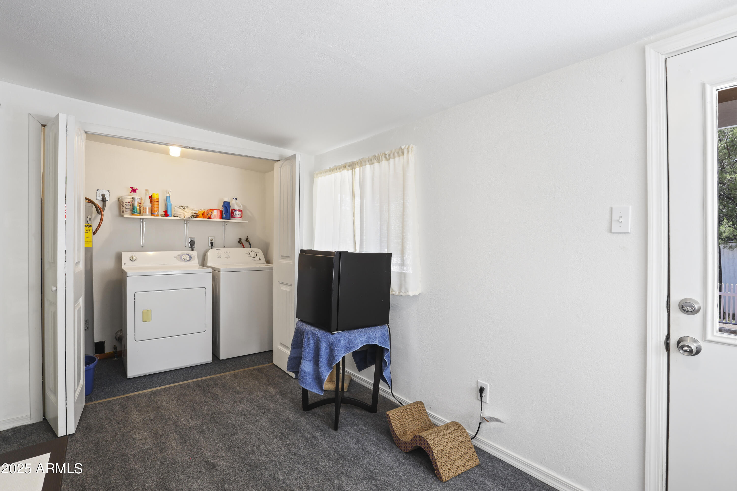 7411 Toya Vista Road Payson, AZ 85541 - Photo 11 of 33 Office and Laundry Area