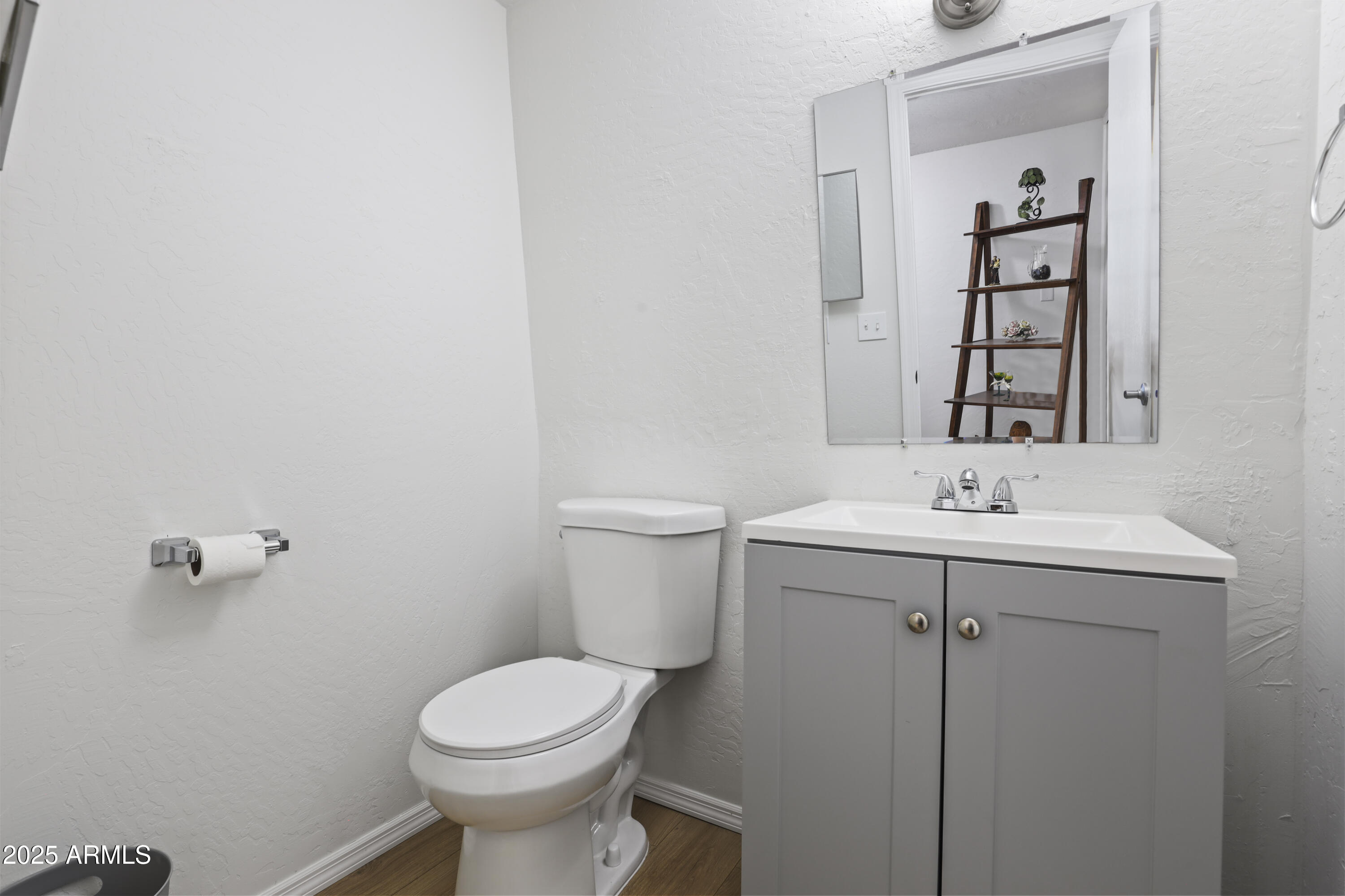 7411 Toya Vista Road Payson, AZ 85541 - Photo 15 of 33 Upstairs Bath