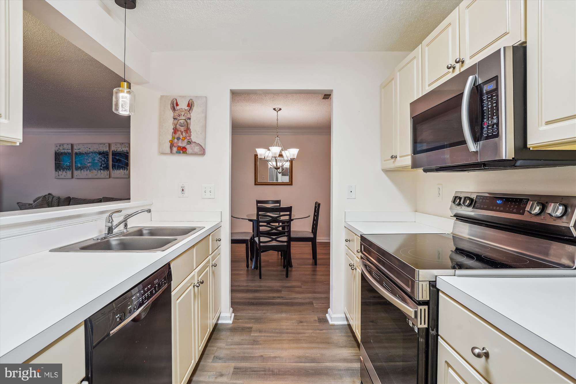 12909 Churchill Ridge Circle, Unit 2 Germantown, MD 20874 - Photo 18 of 79 Kitchen