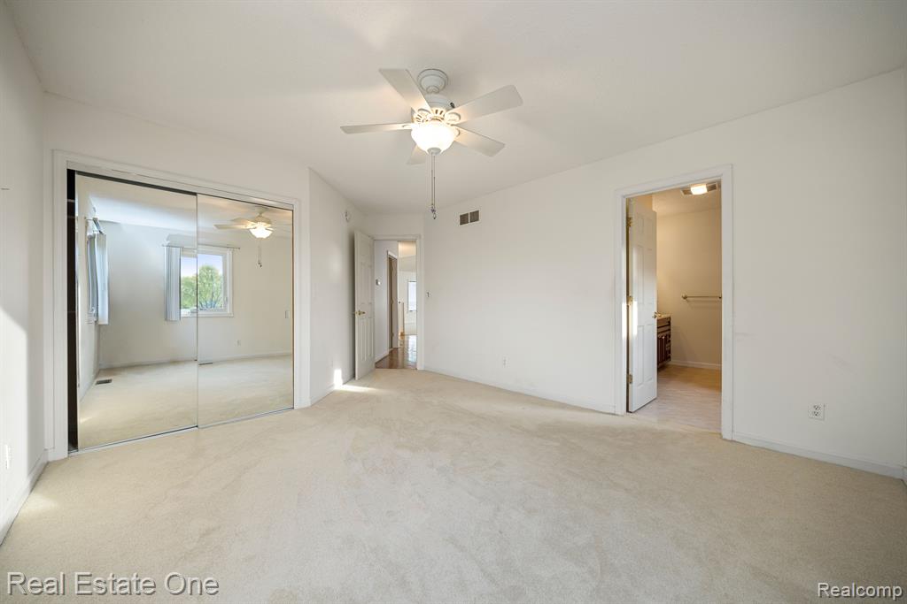 48712 Point Lakeview Street Chesterfield, MI 48047 - Photo 51 of 71
