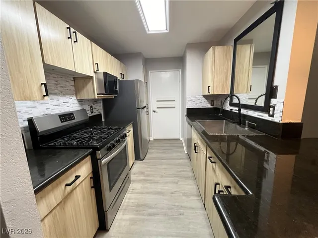 $1,700 | 2200 South Fort Apache Road, Unit 1113, Las Vegas, NV 89117