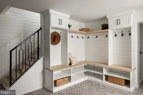 a view of walk in closet