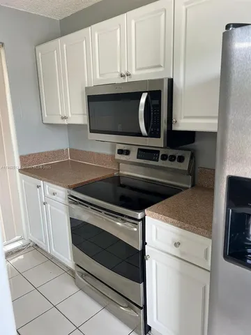 $2,999 | Hialeah Acres, Hialeah, FL 33010