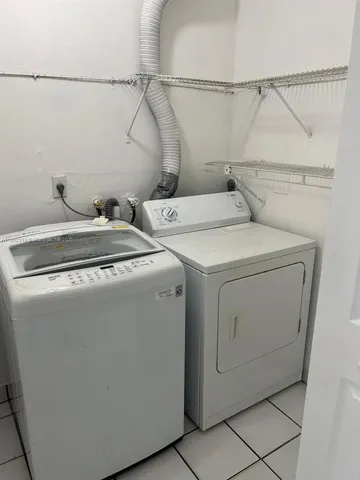 $2,999 | Hialeah Acres, Hialeah, FL 33010