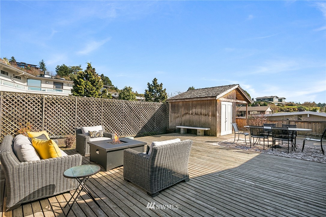 8636 Fauntlee Crest Southwest Seattle, WA 98136 - Photo 22 of 25
