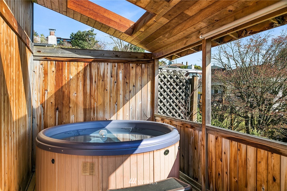 8636 Fauntlee Crest Southwest Seattle, WA 98136 - Photo 24 of 25