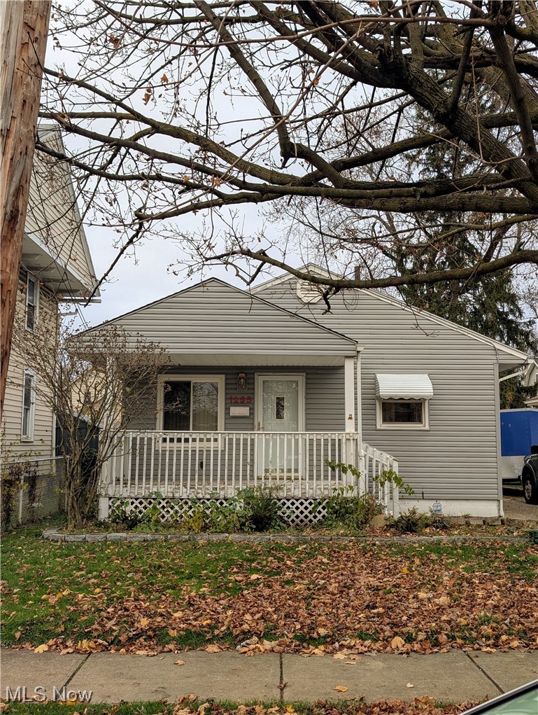 1295 West Wilbeth Road Akron, OH 44314 - Photo 2 of 12