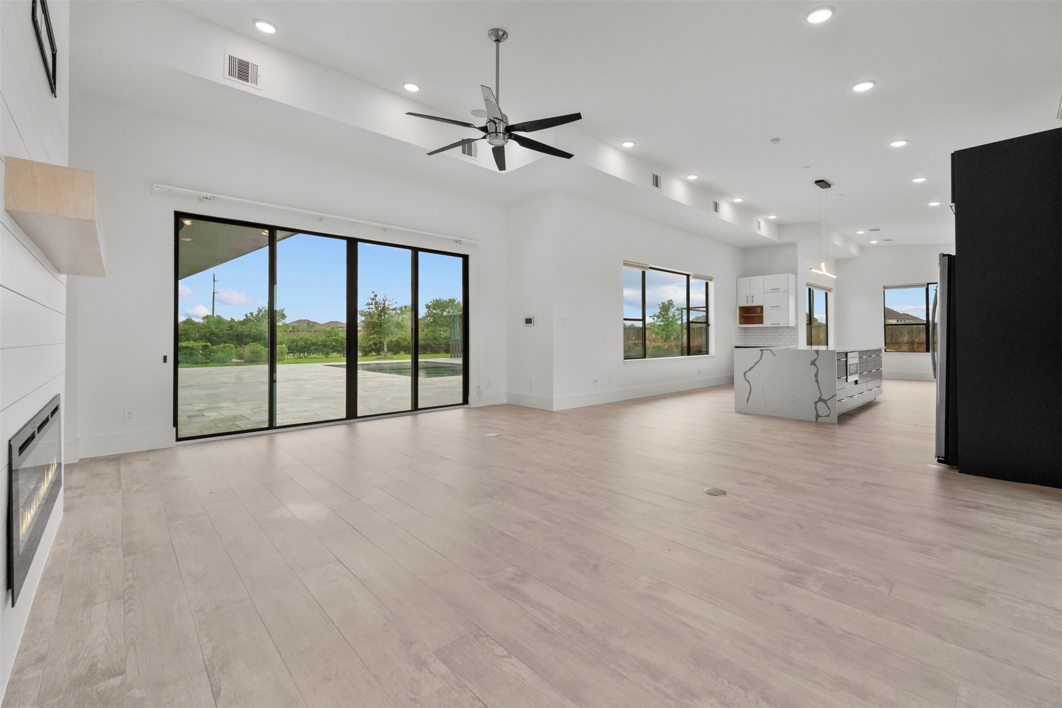 3932 Windsor Mist Lane Spring, TX 77386 - Photo 14 of 50 Gallery Image 14