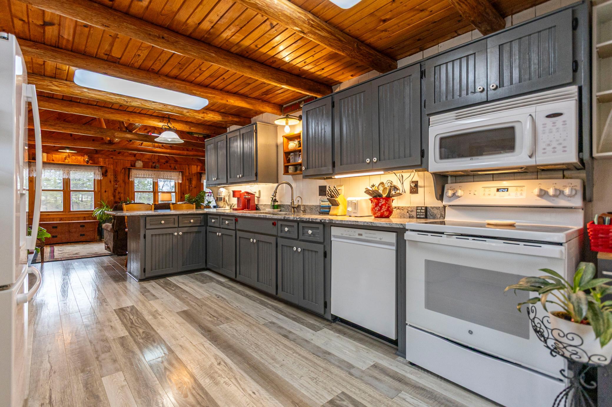 10463 Moe Hall Road Northwest Garfield, MN 56332 - Photo 13 of 64