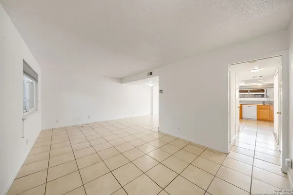 $175,000 | 6659 Crown Ridge, Unit 6659, San Antonio, TX 78239